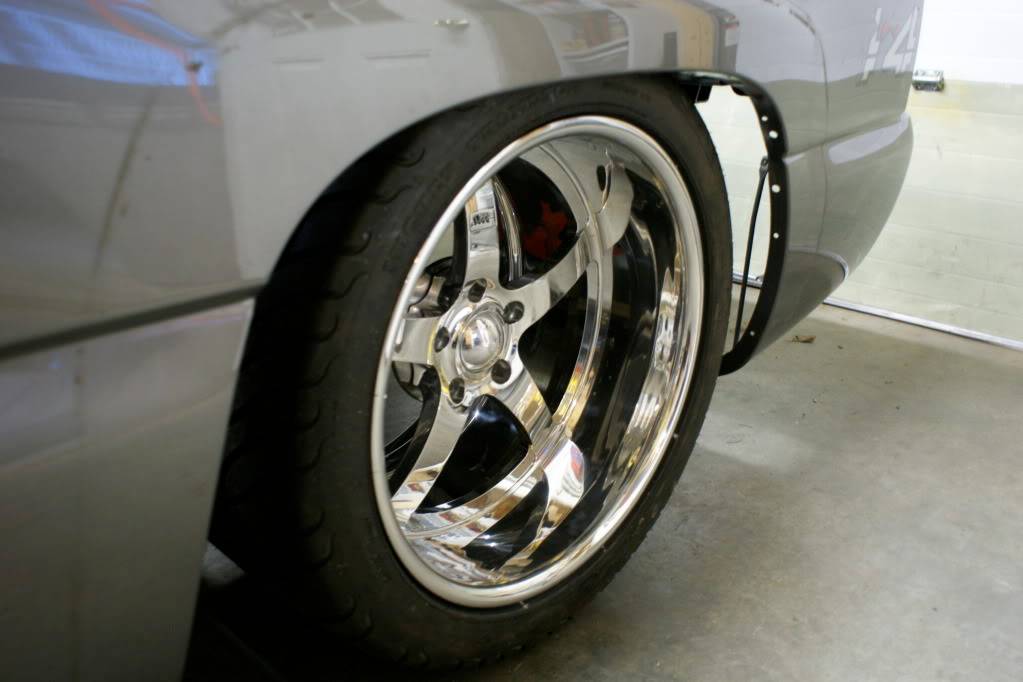 Anybody runnin ''INTRO'' wheels (GT SPORT)