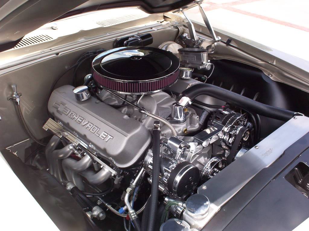 Ron Davis Dual Fan Radiator in Big Block Camaro.