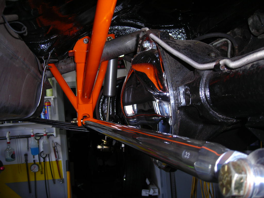 Panhard bar and subframe connectors on a '69 Camaro
