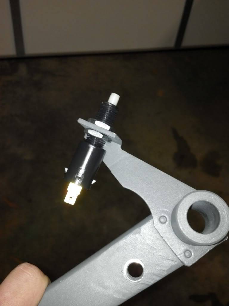 Pressure activated brake light switch question......