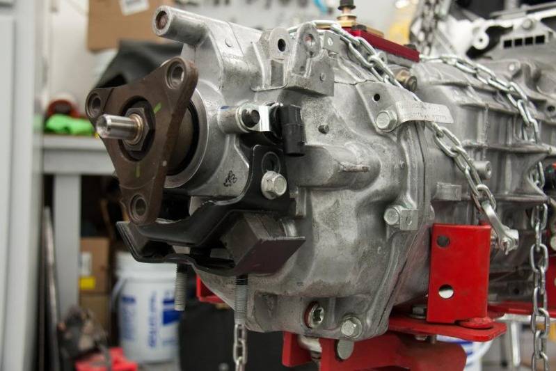 TR6060 Transmission mount