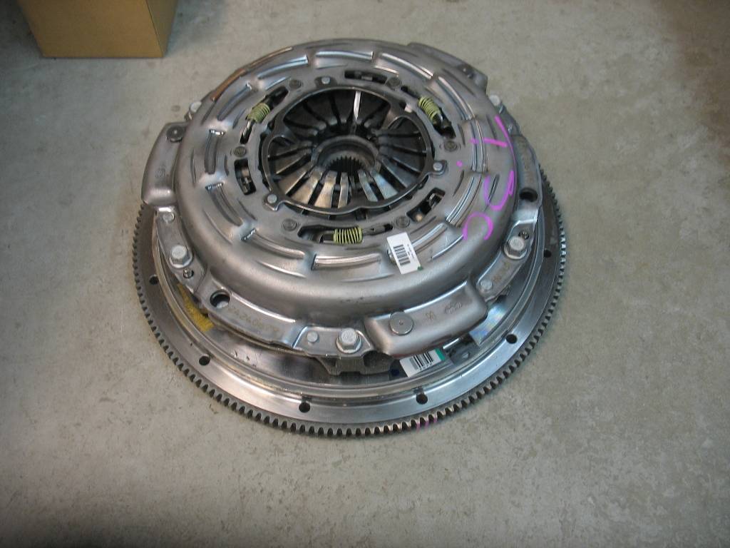 FS Brand New LSA Twin Disc clutch/flywheel