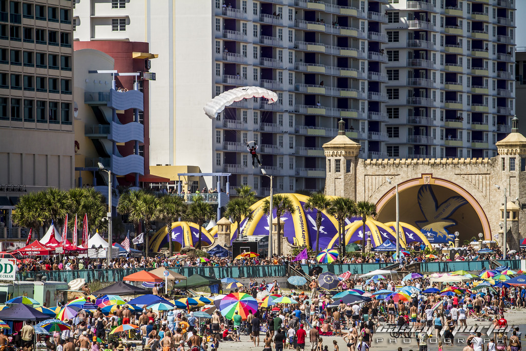 Wings and Waves Air Show