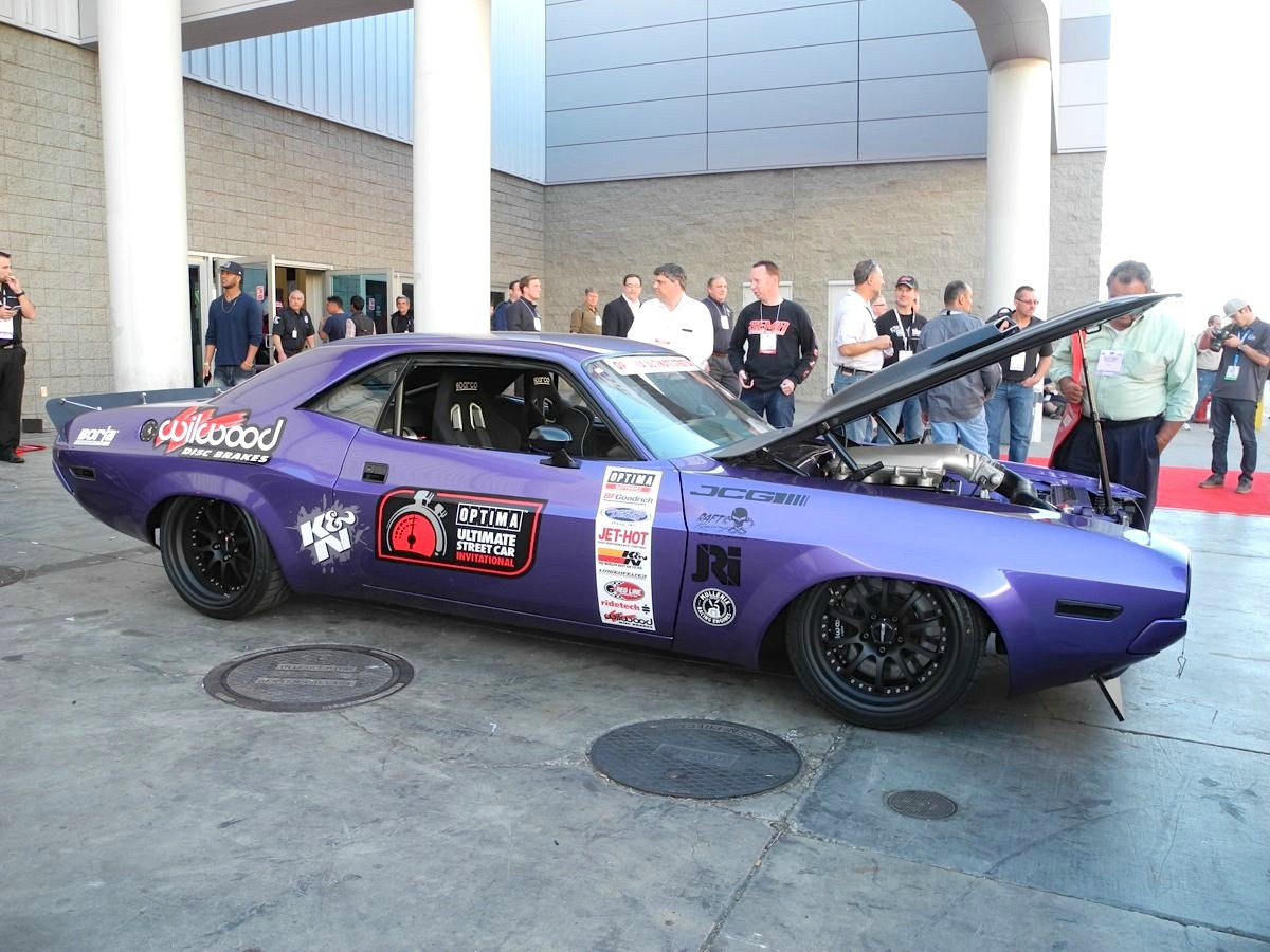 Karl Dunn's JCG-Built '70 Dodge Challenger on Forgeline ZX3R Wheels