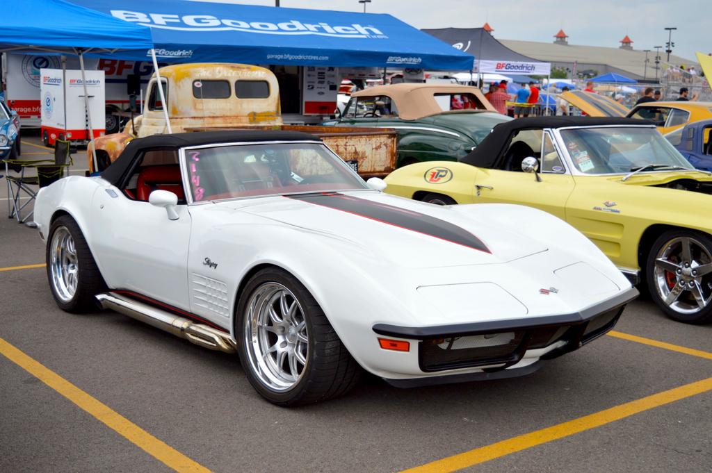 Chevrolet Corvette 70